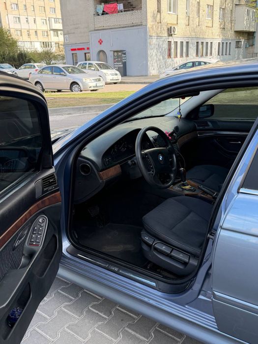 Продам бмв є39 2002 року