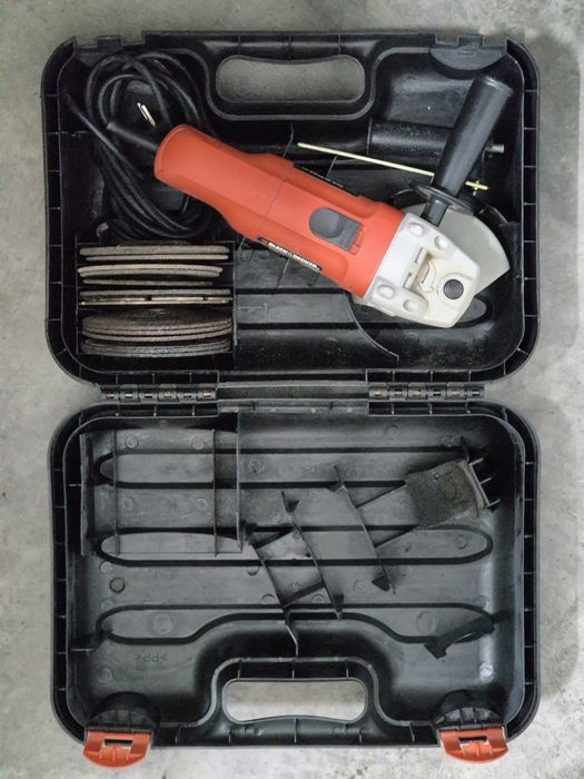 Rebarbadora BLACK & DECKER 1200W