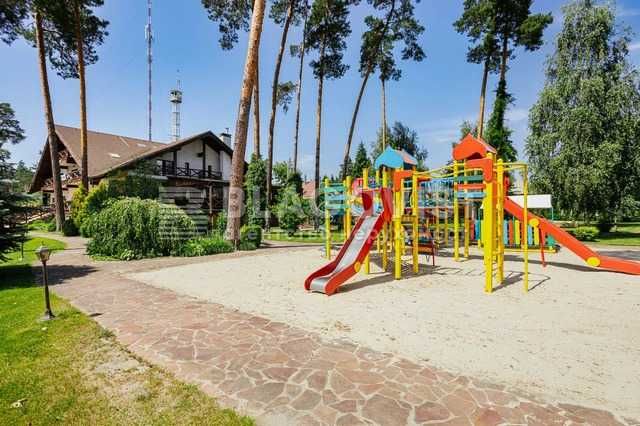 Пирново  - отель 3500 м кв на 1 га