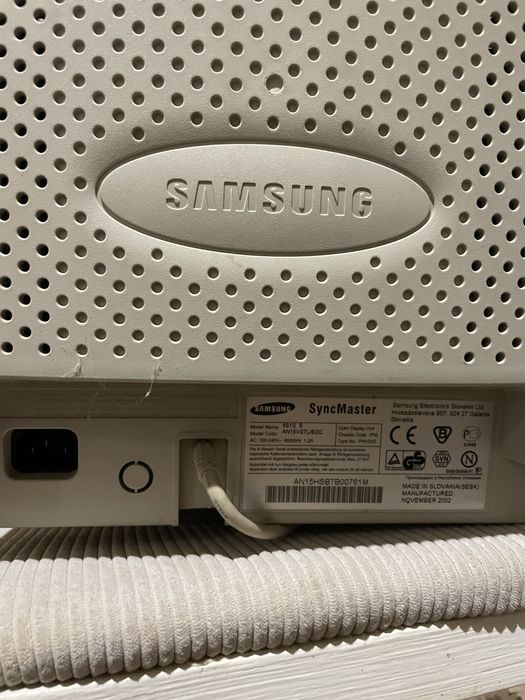 Монітор Samsung.