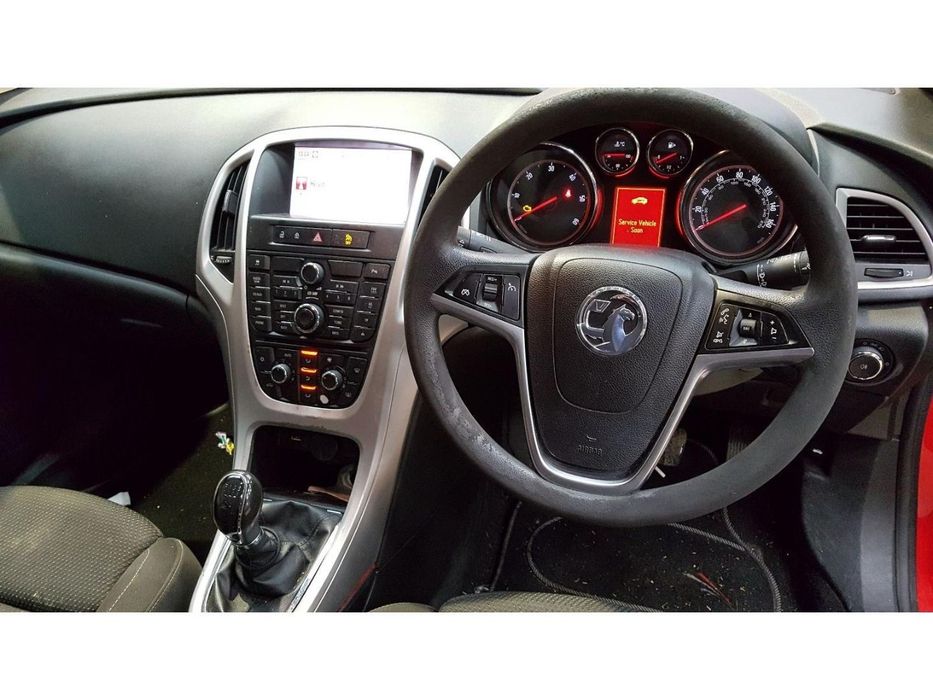 Opel Astra J 1.3 Cdti De 2010 Disponível Para Peças Motor E Caixa