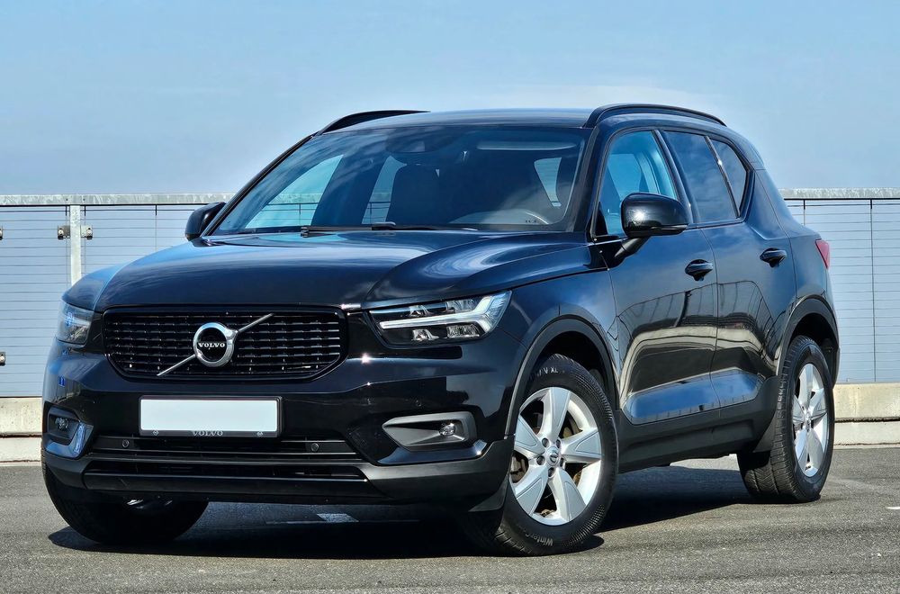 Volvo XC 40 R-design Blis Hak Elektry  Harman & Kardon Kamera Pierwszy Właściciel