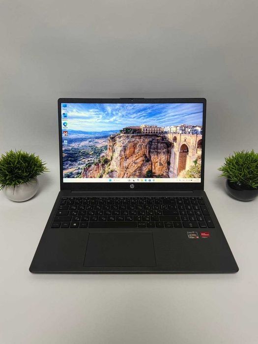 Ноутбук HP Laptop 15 Ryzen 3 7320U/8gb ddr5/512gb/15’6 Full HD