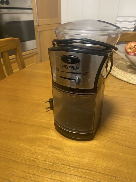 Moinho de café eletrico