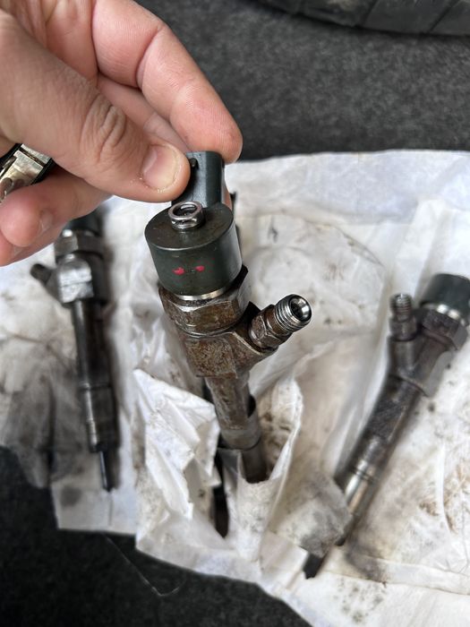 Продам форсунки Рено Меган 2 1.9 dci