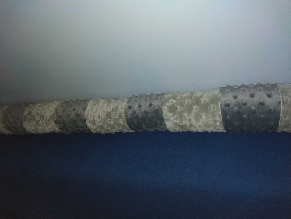 Handmade wałek pod drzwi okno stoper poduszka wąż - kolorowy minky