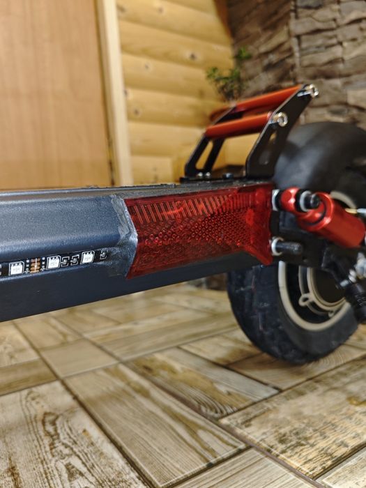 Продам самокат Kugo m4 pro max+ 23 ah, повний привід 2000W . Ключ nfs