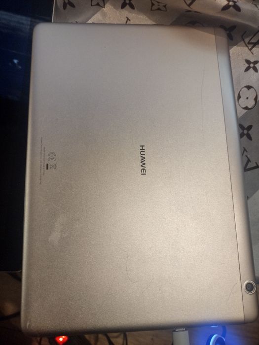 Tablet Huawei AGA-LO9