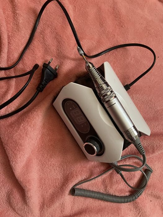 Продам стерилизатор и фрезер для маникюра