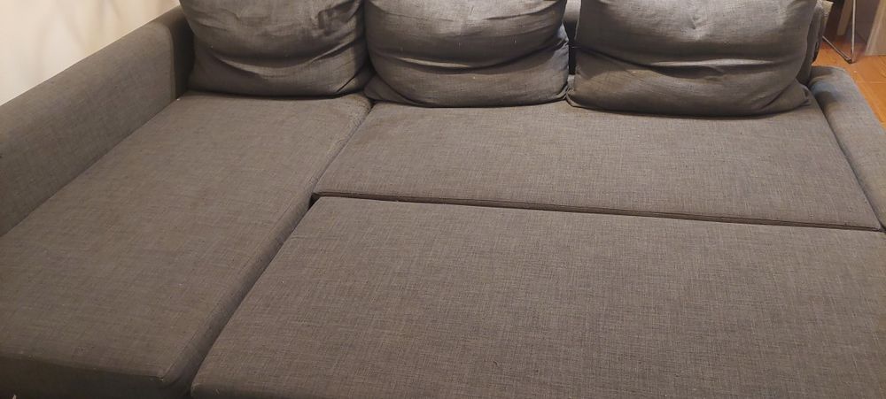 Sofá cama com arrumação