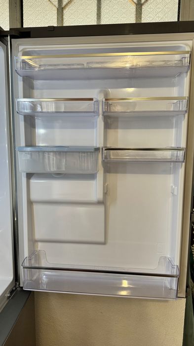 Frigorífico Combinado Samsung RL4363FBASL
432L