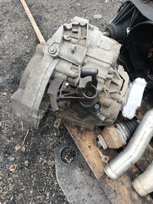 Skrzynia biegów VW t5 2.5 TDI uszkodzona