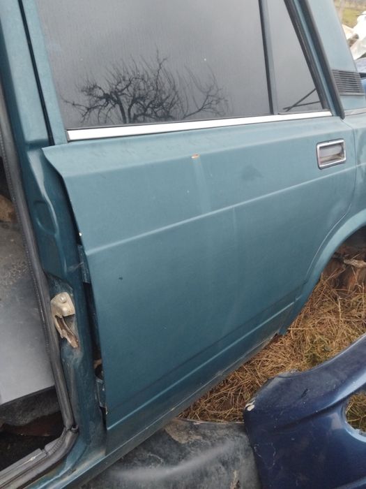 Бампер на  2107 запчастини ваз