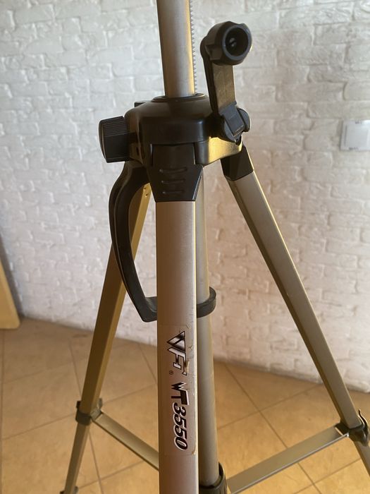 Штатив для фото та відео камер Weifeng  WT 3550