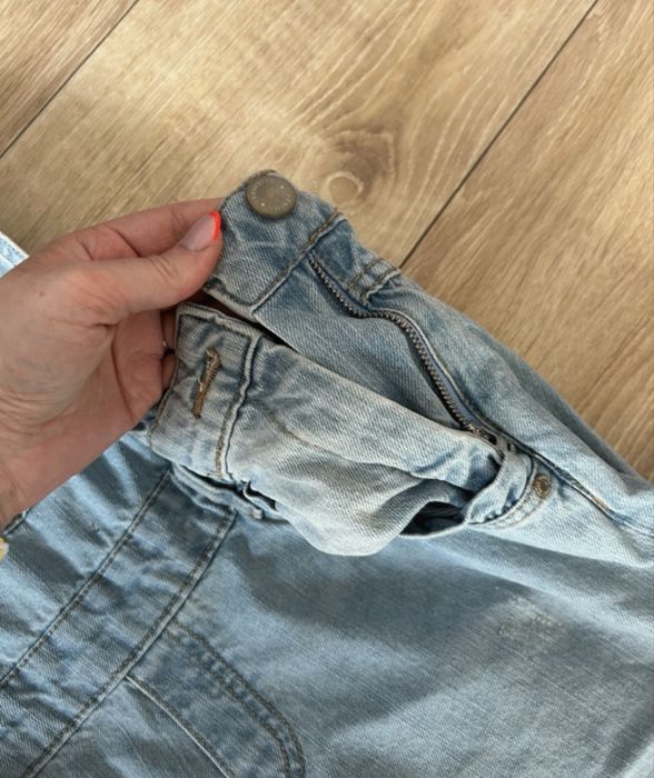 Jeansowe ogrodniczki damskie