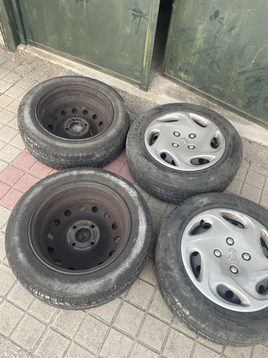 Pneus Peugeot 175/65R14