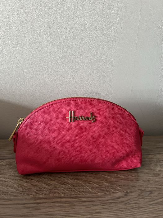 Różowa kosmetyczka Harrods