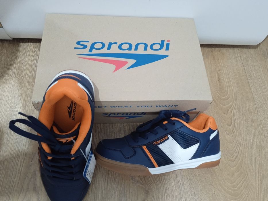 Nowe buty sportowe Sprandi r.33