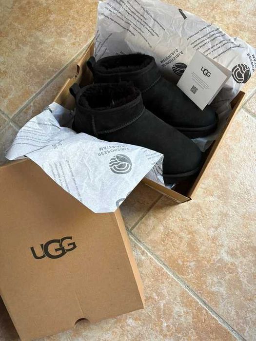 UGG Classic Ultra Mini Boot Black Rozmiar 41