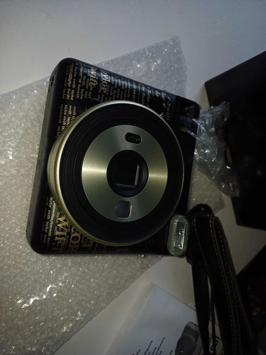 Instax SQ6 Taylor Swift na sua embalagem de origem