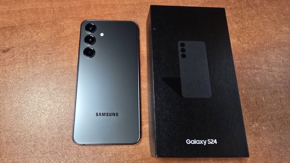 Samsung Galaxy S24 5G Dual Sim 128GB/8GB RAM czarny, stan bdb, gwarancja
