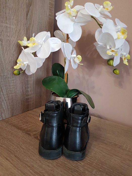 Nowość 2024:) skórzane botki PRIMARK roz 23