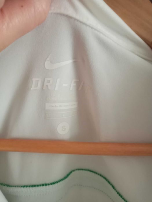 T shirt Nike branca tamanho S golf ou etc
