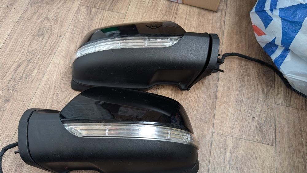 Дзеркала ліве та праве (9-Pin) Mercedes-Benz B-Class W245 A3148518