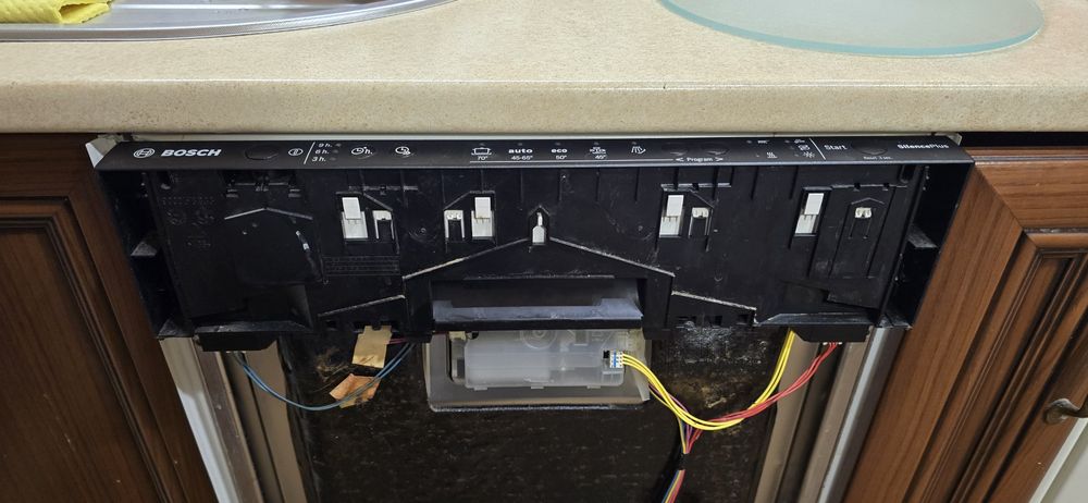 Продам б/у посудомийну машину  BOSCH, 60×40,
