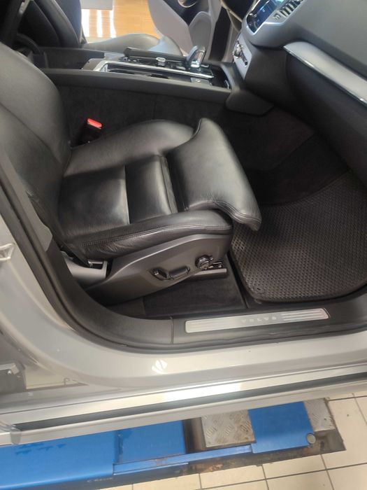 Volvo XC-90 2022р