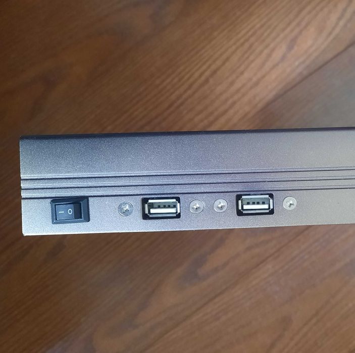 Pase para portátil com ventoinha