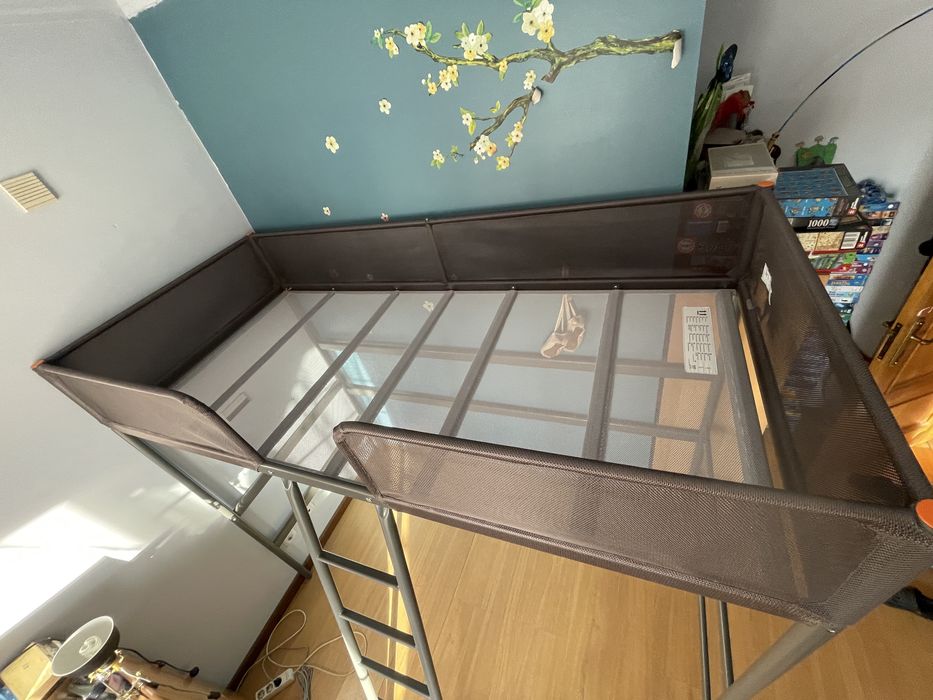 Cama alta/beliche IKEA Tuffing