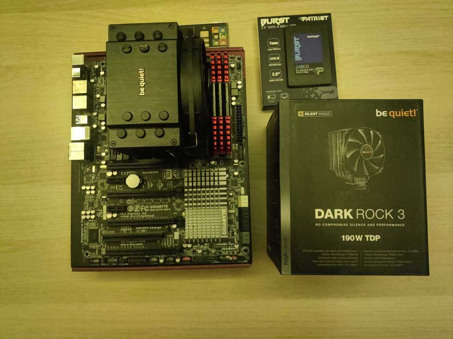 GIGABYTE GA-X79-UP4+I7 3820+12GB RAM+Be quiet Dark Rock 3+240GB SSD