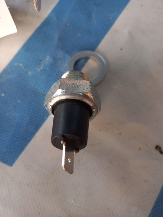 Датчик тиску масла Ваз 2108- 2115, Нива, Шевроле нива.