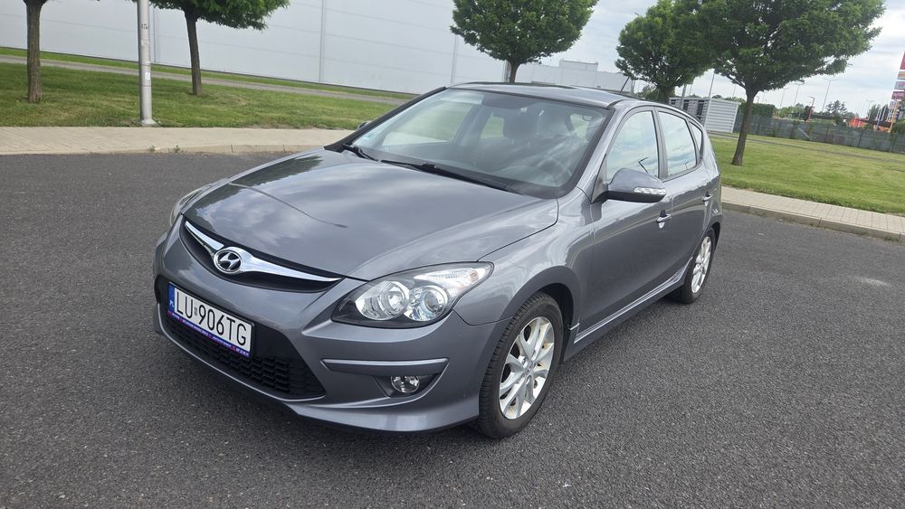Hyundai I30, 1,4,  benzyna  z  gazem,  2011 rok