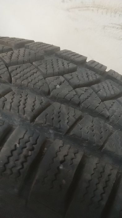 " Opony zimowe 195/65r15 bieżnikowane 2-sztuki