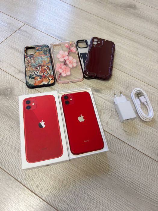 iPhone 11 64GB ідеальний стан з 4 чохлами та зарядкою