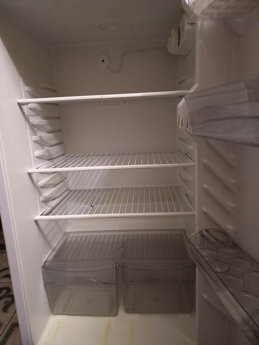 Холодильник двосекційний Vita nova EXQVISIT