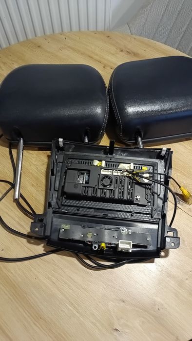 Radio Android + Monitory w zagłówkach* Peugeot 4007