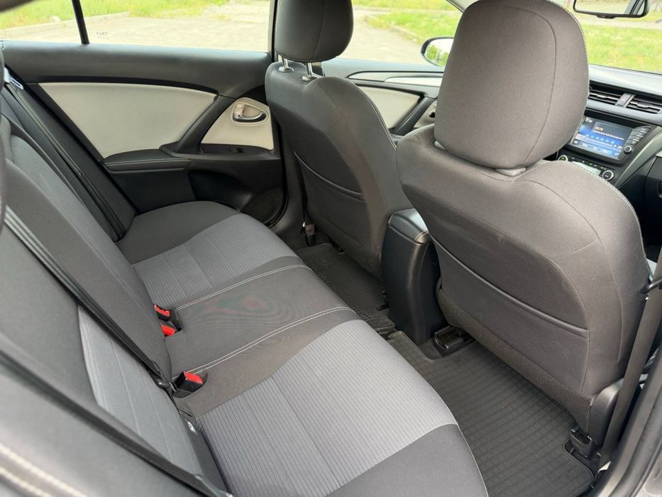Toyota Avensis 2016