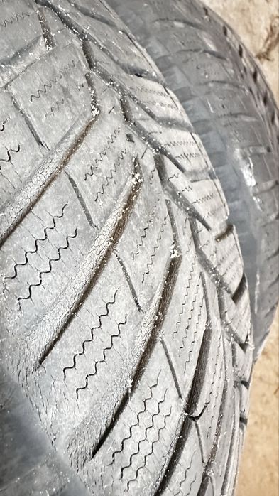 Продам резину 185/65 R15