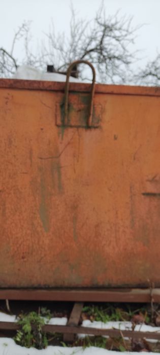 металевий контейнер