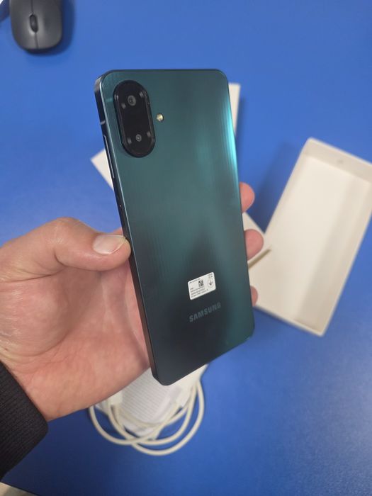 Samsung Galaxy A07 4/128 ГБ — офіційний, повний комплект, дуже гарний станПродам Samsung Galaxy A07 у конфігурації