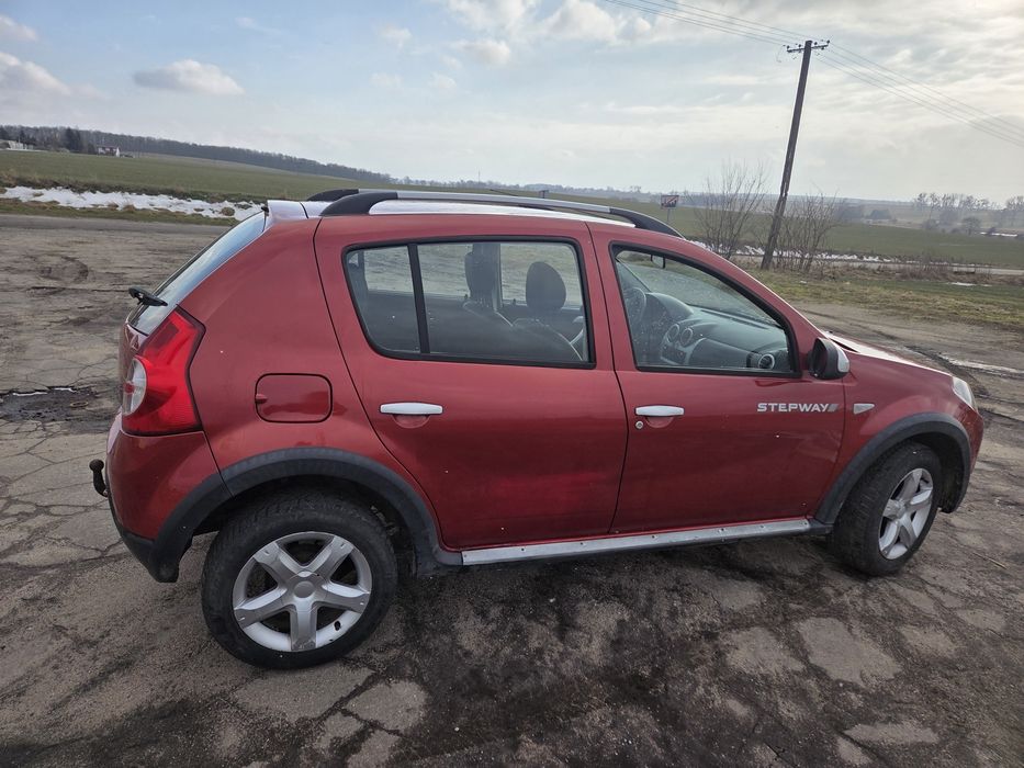 Dacia Sandero Stepway.2012r 1.6 Benzyna LPG..Hak.Niski przebieg