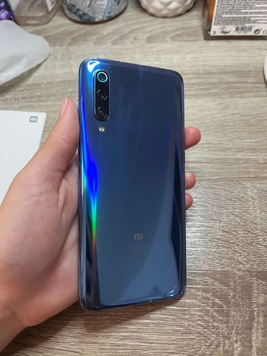 *COMO NOVO*   Xiaomi Mi 9