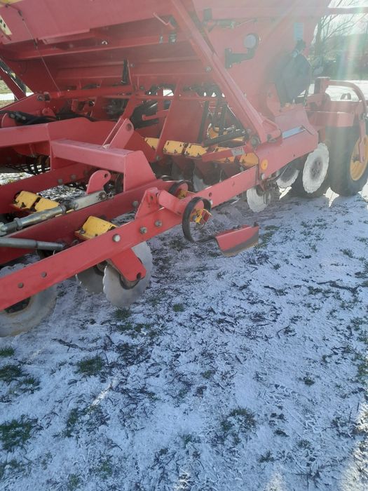 Siewnik vaderstad rapid (kuhn  amazone pottinger maschio gaspardo)