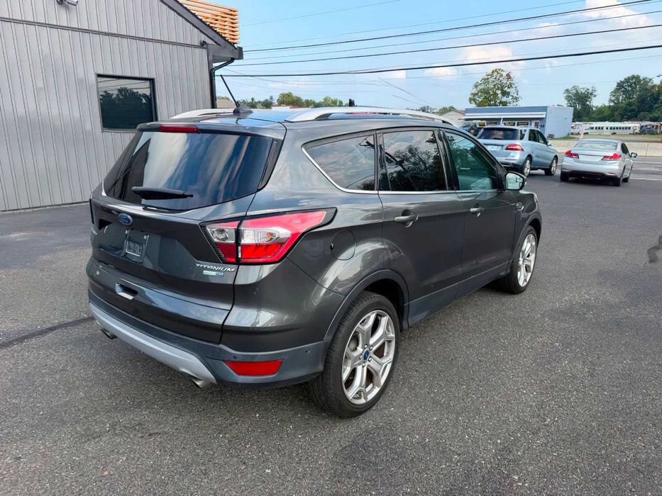 Ford Escape Titanium      2018