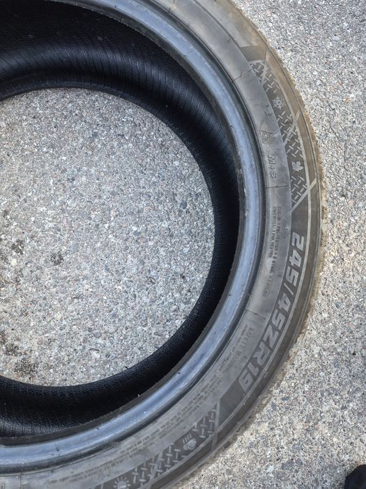 Opony wielosezonowe  245/45 R19