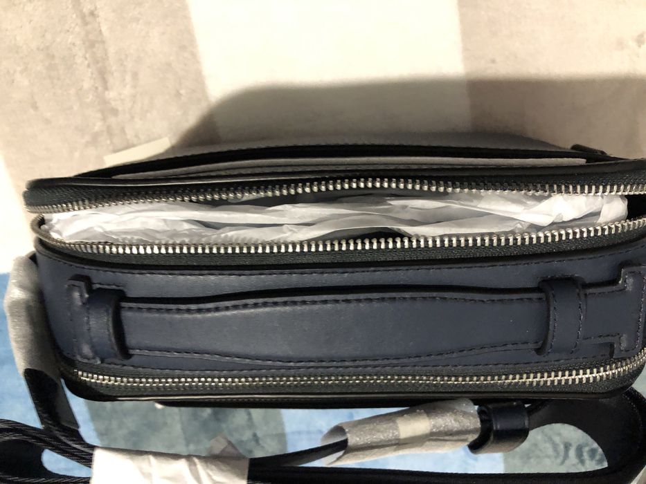 Mala tiracolo unisexo Michael Kors Hudson azul marinho