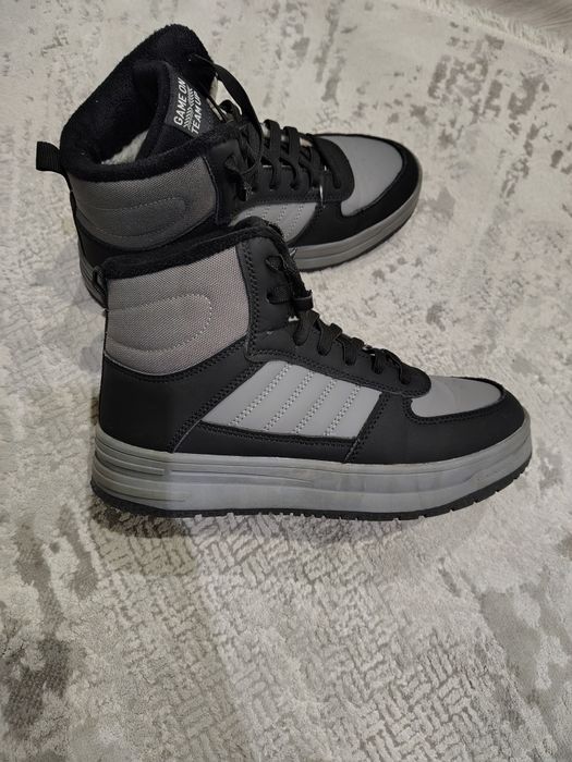 Зимові чоботи, черевики